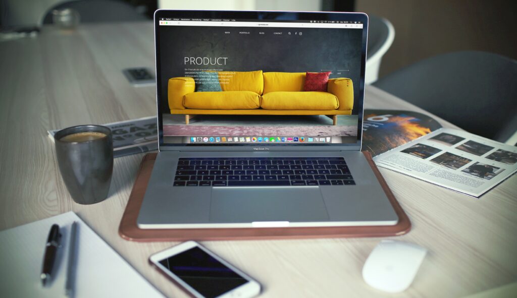 Digital marketer creating SEO content for an online store, analyzing keyword strategy and content performance on a laptop.